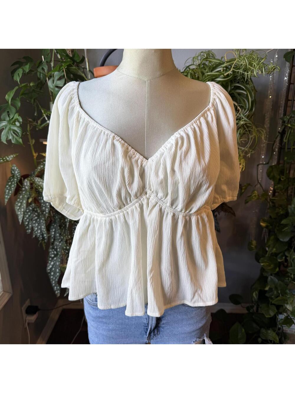 Chic Cream Puff Sleeve Peplum Top Forever 21